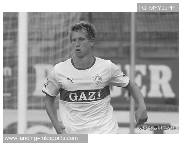 外国足球明星的儿子不幸去世引发全球哀悼与关注